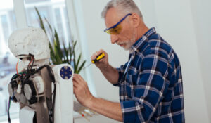 Blog - Hiring a patent specialist reduces time, expense and hassle